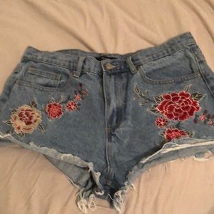 Forever 21 flower embroidered jean booty shorts